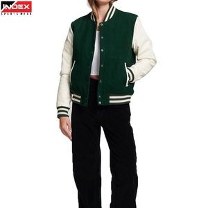 Veste universitaire personnalisée pour femme, style streetwear, veste bomber boutonnée pour l'hiver, pour marques en gros - Product Image 1