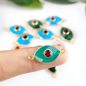 Breloque en argent sterling avec incrustation d'émeraude teinte motif œil porte-bonheur – Connecteur marquise plaqué or pour bracelets - Product Image 1