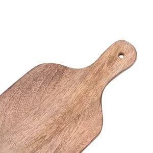 Planche à découper en bois de qualité supérieure pour la préparation et le service des légumes, des fruits, de la viande, du pain, du fromage et des aliments - Product Image 6