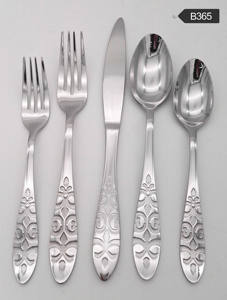 Ensemble de couverts en acier inoxydable à motif classique |   Couverts élégants pour tables à manger traditionnelles et modernes - Product Image 4