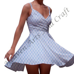 Robe décontractée pour femme, nouvelle collection printemps, élégante, imprimée, dos nu, sans manches, coupe trapèze, motif imprimé à la main, idéale pour les soirées, best-seller - Product Image 1