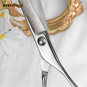 Ciseaux de coiffure professionnels de qualité supérieure pour salon, en acier inoxydable, kit d'équipement de barbier, 6 pouces, durables et de haute qualité - Product Image 5