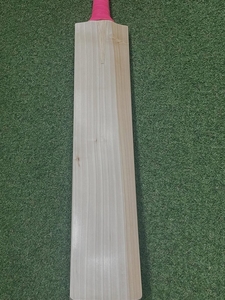 Professional Cricket Hardball Bat Best English Willow Materials Sports Equipment High Quality <b>Balls</b> - Product Image 5