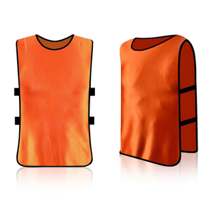 Gilet d'entraînement de football en mesh à faible MOQ, couleurs unies, impression de logo personnalisé, gilet de football sportif unisexe - Product Image 6