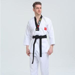 Uniforme de Taekwondo Económico 2026, Dobok ITF de Manga Corta para Competencia, Poomsae y Entrenamiento - Product Image 1