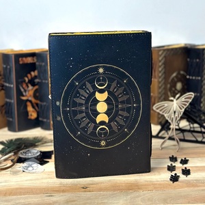Diario Grimoire de Cuero Negro Grande de 400 Páginas Herb Heritage, con Diseño de Escoba Voladora, Luna y Estrellas, Encuadernación Espiral, Libro de Regalo - Product Image 5