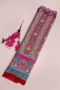 ผ้าพิมพ์ลายดอกไม้สีแดงพีชพร้อมลายเส้นและขอบตกแต่ง สำหรับตัดเย็บชุดคุर्ติ ผ้าสำหรับชุดพื้นเมือง - Product Image 5