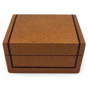 Estuche para Cigarros de Madera Sólida con Acabado de Diseño de Lujo, Elaborado para Colecciones Exclusivas con Estructura Resistente y Aspecto Elegante - Product Image 3