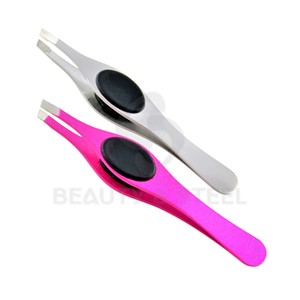 Pinzas para el vello facial con diseño artístico de galaxia y punta inclinada plateada satinada, con acabado duradero resistente al óxido y tensión calibrada. - Product Image 5
