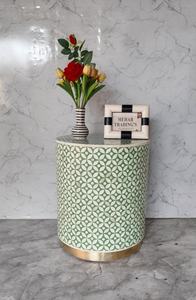 Table d'appoint ronde moderne en os incrusté, faite à la main, écologique, motif géométrique œil, décoration de baptême et de maison - Product Image 4