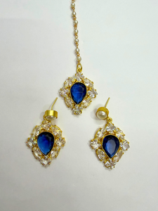 Ensemble collier ras-de-cou en cristaux bleu saphir et perles avec boucles d'oreilles pendantes et Maangtika, collier ras-de-cou classique en perles plaqué or 18 carats, bijoux faits à la main - Product Image 3