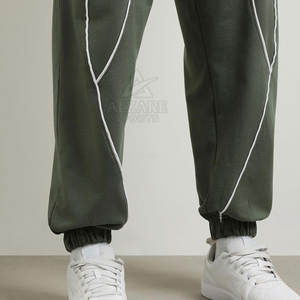 Conjunto deportivo de verano de alta calidad con diseño transpirable para comodidad y rendimiento durante todo el día. - Product Image 5