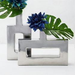 Conteneur floral en métal de style vintage pour une décoration d'intérieur charmante, un aménagement de mariage et des arrangements festifs - Product Image 2