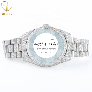 Montre de luxe pour homme personnalisée avec cadran romain entièrement serti de moissanite D VVS, mouvement automatique, passe le test du diamant - Product Image 4