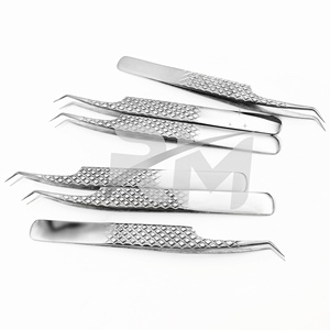 Pince à épiler RMI 45 degrés en acier inoxydable argenté, pointe en fibre personnalisable, texture lisse, longueur 10 mm - Product Image 3