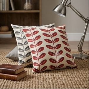 Funda de Cojín Cuadrada Reversible Moderna y Elegante con Estampado de Plantas en Rojo y Gris para Decoración del Hogar en Venta - Product Image 3