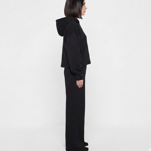 Conjunto de 2 piezas de ropa urbana de invierno para mujer, talla grande, 100% algodón, negro y blanco, con logotipo bordado en encaje, sudadera con capucha y cremallera, y pantalones deportivos de pierna ancha. - Product Image 3