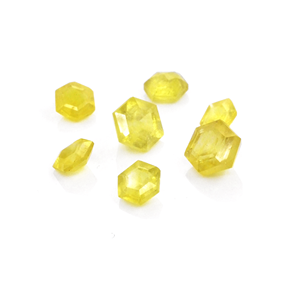 พลอยแซฟไฟร์สีเหลืองธรรมชาติจากกรุงเทพฯ ทรงหกเหลี่ยมเจียระไนขนาด 4 มม. พลอยแซฟไฟร์สีเหลืองธรรมชาติแบบเจียระไนสำหรับทำเครื่องประดับ - Product Image 3
