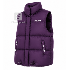Gilet matelassé personnalisé du Conseil NCNW avec logo brodé sur le devant, veste sans manches de couleur violette et blanche pour femme - Product Image 2