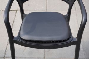 Sillón Moderno de Plástico Impermeable para Sala de Estar, Comedor y Uso en Exteriores, para Apartamentos y Villas - Product Image 4