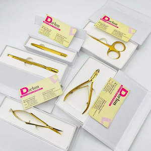 Juego de Herramientas de Belleza para el Cuidado de las Uñas de Acero Inoxidable Sostenible, Tijeras de Manicura de Plasma Dorado, Pinzas, Cortaúñas Reutilizables, Empujador de Cutículas - Product Image 1