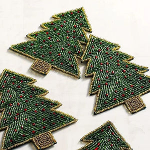 Sous-verre en perles de verre en forme de sapin de Noël, vert et or, avec support en tissu tissé à la main, résistant à la chaleur, pour fêtes de fin d'année et boissons - Product Image 1