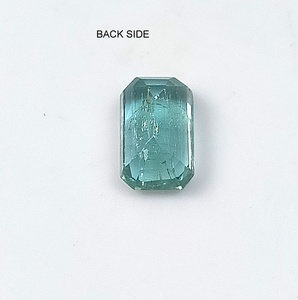 มรกตธรรมชาติจากไนจีเรีย ทรงเหลี่ยม 1.40 กะรัต พลอยเจียระไน (5x8x4.1 มม.) - Product Image 6