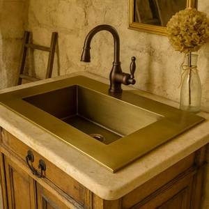 Évier de cuisine rectangulaire en laiton haut de gamme, lavabo artisanal résistant à la corrosion, design élégant pour cuisines contemporaines - Product Image 3