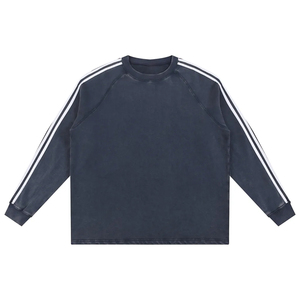เสื้อสเวตเชิ้ตคอกลมทรงปกติแบบเรียบง่ายสำหรับผู้ชาย ล้างสีแบบแอซิดวอช ราคาขายส่ง ขายดีที่สุด ขนาดและดีไซน์สั่งทำได้ เสื้อสเวตเชิ้ตพื้นฐาน - Product Image 6