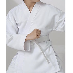 Combinaison de karaté professionnelle personnalisée de haute qualité pour l'entraînement aux arts martiaux - Product Image 2