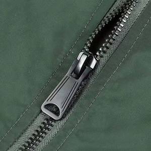 Chaqueta Bomber de Lona 100% Poliéster para Hombre, Casual, con Cuello Alto, Cierre de Cremallera, Impermeable, Transpirable, con Relleno Frontal, para Primavera y Otoño - Product Image 4