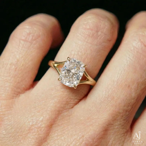 Anillo de Compromiso con Diamante Cultivado en Laboratorio, Corte Radiante, Banda Solitaria, Chapado en Oro sobre Plata, Certificado por Terceros, AARVA JEWELS para Mujer - Product Image 2