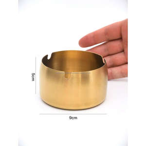 Cendriers triangulaires en laiton coulé cendrier en métal pour cigarette et cigare outil de fumer facile Portable meilleure qualité cendrier décor de Table - Product Image 4