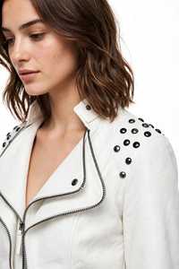 Veste de motard en simili cuir blanc pour femme, fermeture éclair, col rabattable, rivets cloutés, manteau en PU - Product Image 4