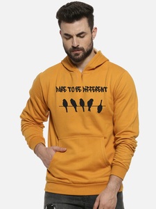 Sudadera con Capucha Color Mostaza para Hombre, Corte Regular, Informal, de Algodón, con Bolsillo, Diseño Estampado, Logotipo Frontal, Ropa de Otoño - Product Image 1