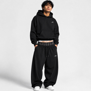 Ensemble de survêtement 2 pièces noir pour homme OEM – Hoodie oversize et pantalon de jogging ample à double ceinture – Style urbain en molleton de coton pour l'hiver - Product Image 1