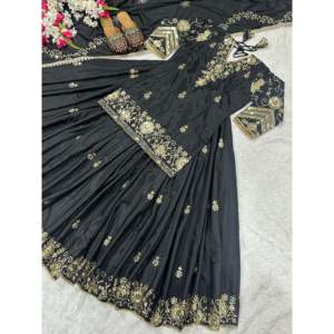 Women's Beautiful Party Wear Top <b>Lehenga</b> with Fancy Border Work Elegant Set - Product Image 6