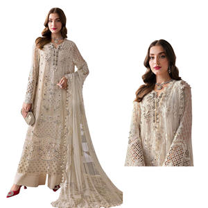 Costume pakistanais pour femmes en georgette de fox, très demandé, avec broderie et travail de sequins, idéal pour les occasions spéciales. - Product Image 1