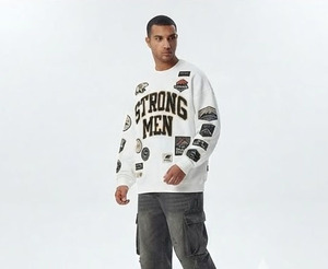 Sudadera Oversize para Hombre con Cuello Redondo y Parches, Tejida en Felpa 100% Algodón, Estilo Urbano Casual para Invierno - Product Image 3