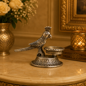 Portavelas de metal vintage hecho a mano con figura de loro antiguo, soporte decorativo para velas Diya, para decoración de mesa del hogar. - Product Image 2