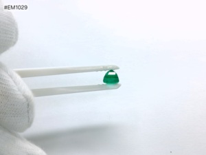 Émeraude naturelle zambienne, taille octogonale facettée, 3,84 ct, haute qualité, pierre précieuse en vrac pour la fabrication de bijoux - Product Image 5