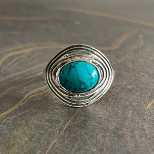 Bohemia Style Designer <b>Turquoise</b> Fashion <b>Ring</b> 3.0 Grams with Bezel Setting Inlay - Product Image 1
