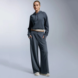 <b>Top</b> Selling Custom Logo <b>Cropped</b> Hoodie & Jogger Matching <b>Set</b> Women's Tracksuits Cotton Breathable Activewear Women Sweatsuits - Product Image 1