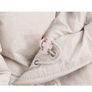 Veste courte matelassée pour femme avec capuche, fermeture éclair, couleur unie, vêtement d'hiver, manches longues, matière polyester - Product Image 3