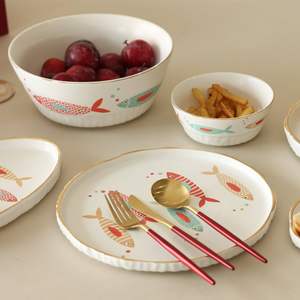 Cubiertos de estilo victoriano que reflejan la elegancia de la cena formal, con un encanto histórico y un servicio clásico. - Product Image 6