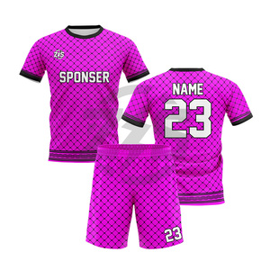 Ensemble de maillot et short de football personnalisé vert par sublimation pour homme, en polyester respirant, avec impression du numéro 23 et du nom Zersia - Product Image 4
