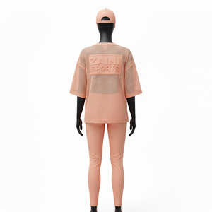 Conjunto de Camiseta Oversize de Malla para Mujer con Leggings Ajustados, Tejido Suave de Poliéster y Spandex 180 GSM, Paneles con Logotipo Personalizado Termoaplicado - Product Image 2