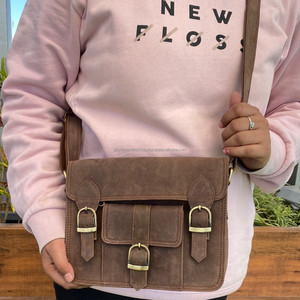 Sac à bandoulière en cuir pleine fleur personnalisé en usine de haute qualité en gros sac à bandoulière vintage classique à la mode sac de messager unisexe - Product Image 2