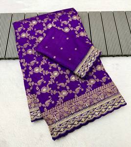 Sari de Khaddi Puro con Bordado Zari en Plata y Oro, Borde Festoneado, Borde Kanchi, Blusa Butti de Dos Tonos, Colección Nupcial - Product Image 2