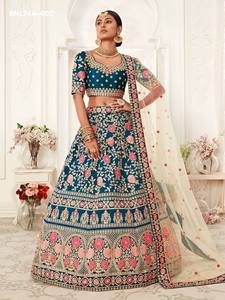 Magnifique ensemble Lehenga-Choli en soie slub avec motif rose en fil, sequins, dori et zari, coupe trapèze, pour femme, exportateur de mode - Product Image 4